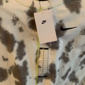 Nike crop sweatshirt size small